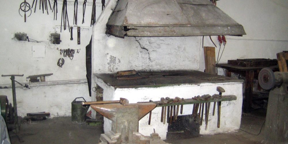 100 Jahre KOLLER Von der Schmiede zum Hightech Betrieb – Autohaus Koller | Mazda & Ford Händler 100 Jahre KOLLER Von der Schmiede zum Hightech Betrieb - Autohaus Koller | Mazda & Ford Händler